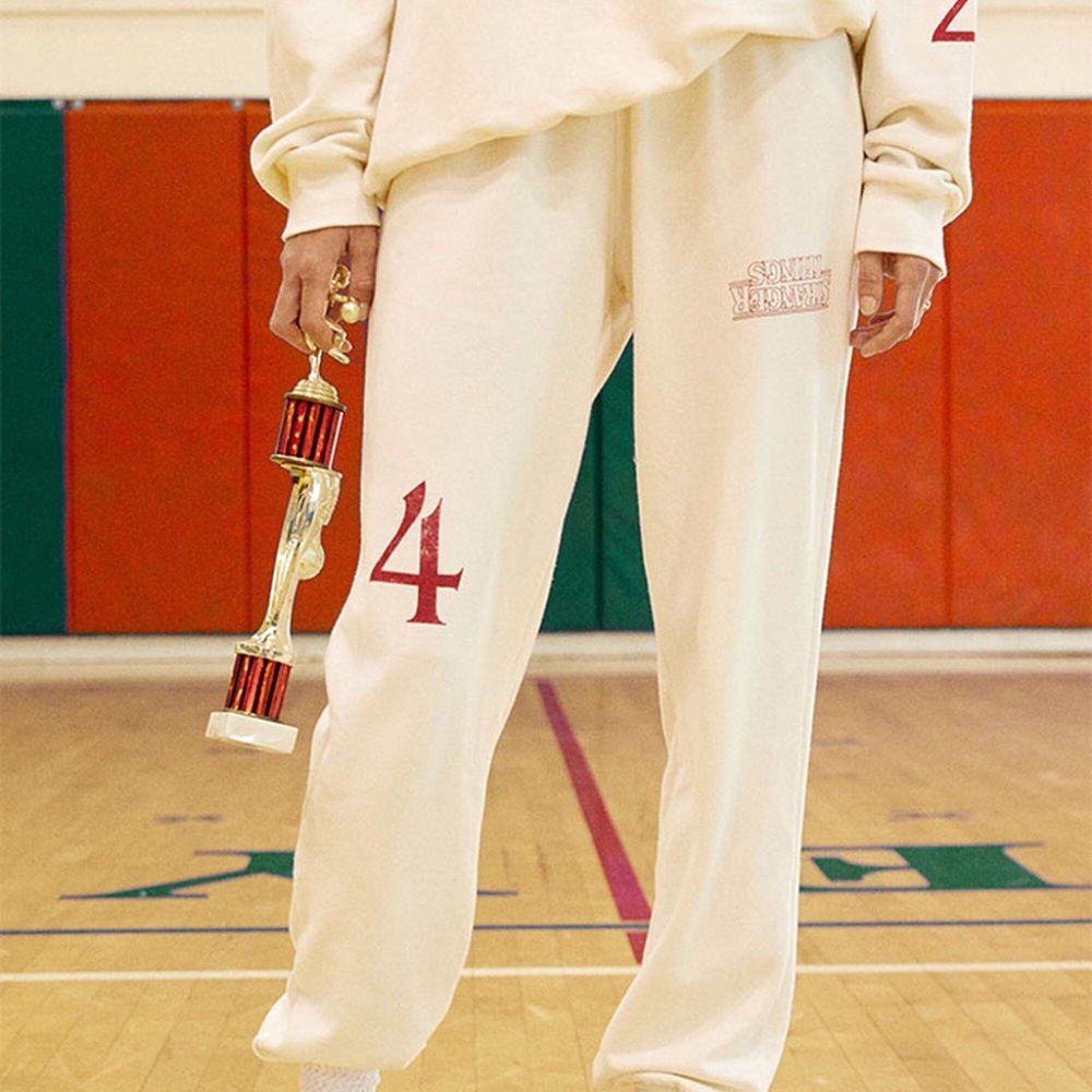 NWOT Stranger Things x PacSun Upside Down Sweatpants Women’s Size Small
